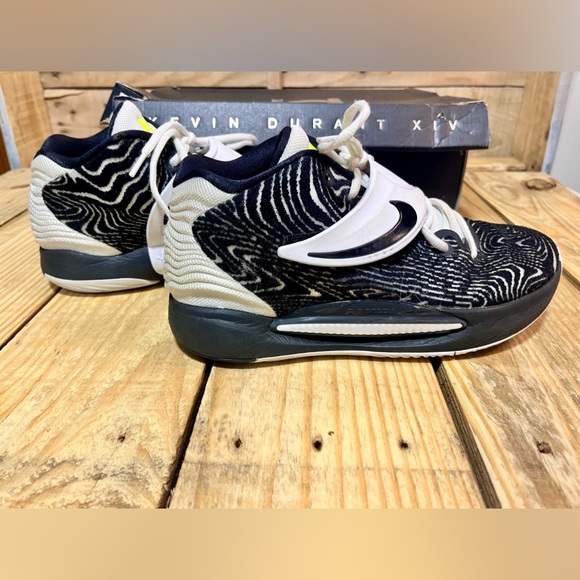 Nike KD 14 TB Black & White Men's Basketball Ball Sneaker Shoes Size 8 - Picture 3 of 10